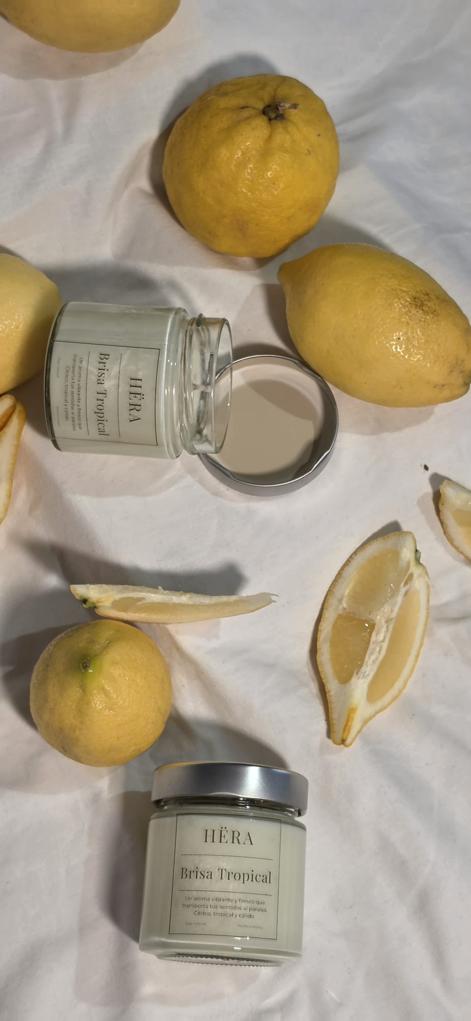 Tropical Breeze – Hëra Scented Candle